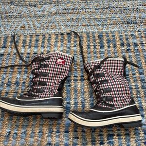 Sorel Black and Red Plaid Winter Boots